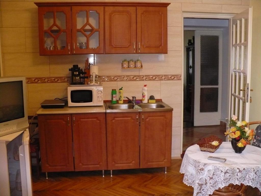 דירות מישקולץ Kitty Apartman מראה חיצוני תמונה